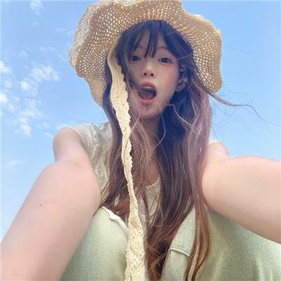 弱比少男闯女校